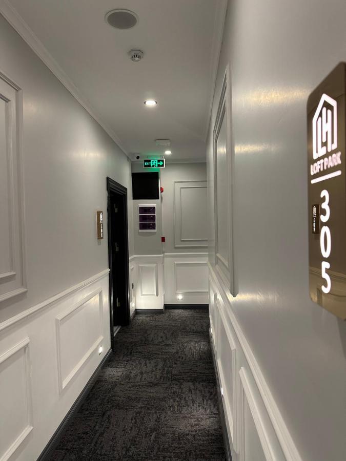 Park Hotel & Private Transportation Istanbul Airport-By Loft Arnavutkoy エクステリア 写真